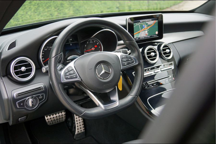 Mercedes-Benz C-Klasse Estate C 180 Estate AMG Line | Trekhaak Dealeronderhouden