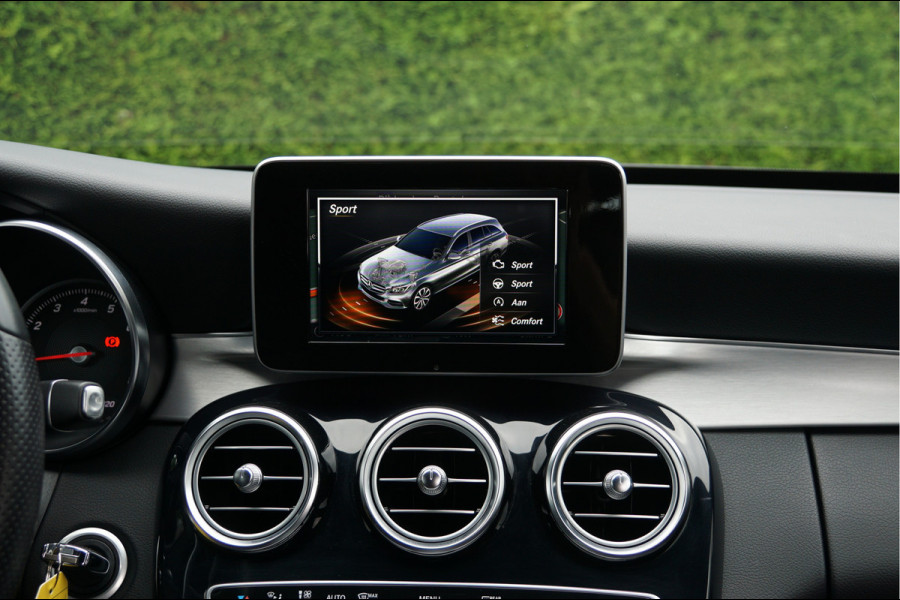 Mercedes-Benz C-Klasse Estate C 180 Estate AMG Line | Trekhaak Dealeronderhouden
