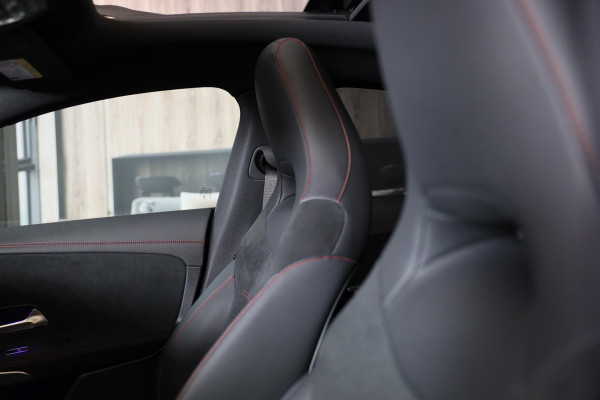 Mercedes-Benz CLA-Klasse 250 e AMG 45 Look / FACELIFT / ACC / Memory / Lane Assist / 360 Camera / Dode Hoek / Open Pano / 19 Inch