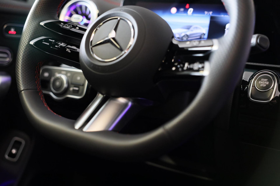 Mercedes-Benz CLA-Klasse 250 e AMG 45 Look / FACELIFT / ACC / Memory / Lane Assist / 360 Camera / Dode Hoek / Open Pano / 19 Inch