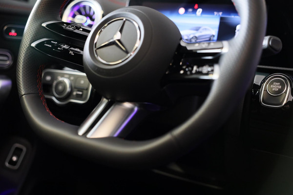 Mercedes-Benz CLA-Klasse 250 e AMG 45 Look / FACELIFT / ACC / Memory / Lane Assist / 360 Camera / Dode Hoek / Open Pano / 19 Inch