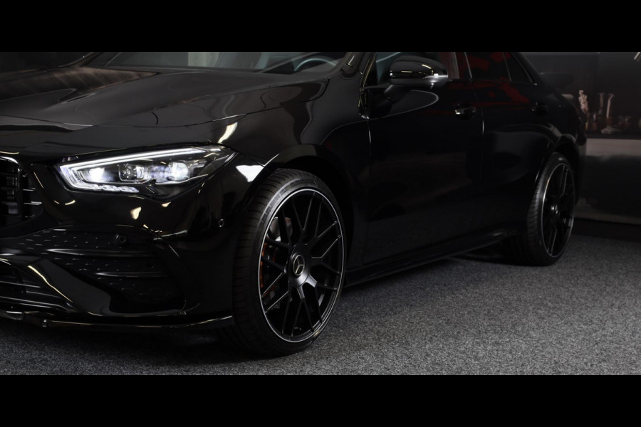 Mercedes-Benz CLA-Klasse 250 e AMG 45 Look / FACELIFT / ACC / Memory / Lane Assist / 360 Camera / Dode Hoek / Open Pano / 19 Inch