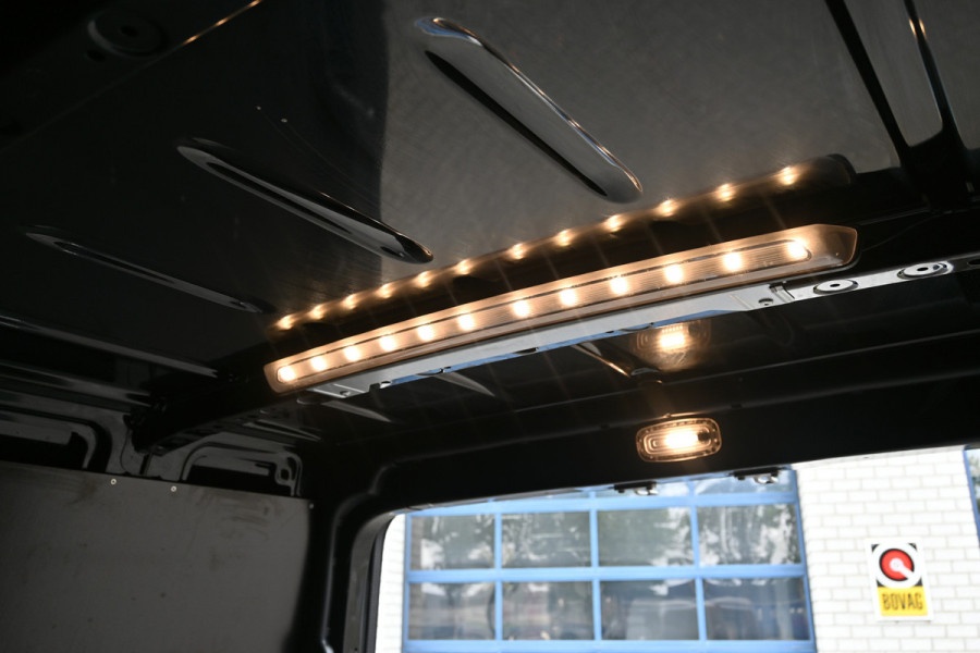 Mercedes-Benz Sprinter 317 CDI L2H2 3500 KG trekhaak, Camera, Cruise control