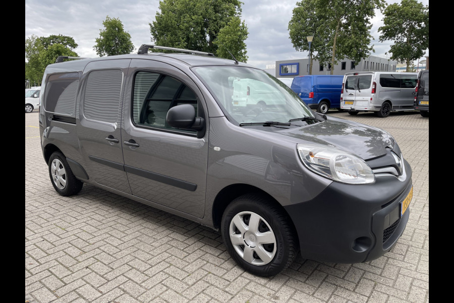 Renault Kangoo 1.5 dCi 90 Energy Comfort Maxi L2H1 / prijs rijklaar € 8950 ex btw / lease vanaf € 203 / euro 6 diesel / grijs metallic / navigatie / airco / trekhaak / dakdragers