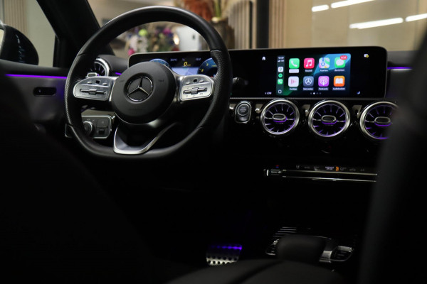 Mercedes-Benz A-Klasse 220 AMG /PANO/NIGHT-PAKET/SFEERV/CARPLAY/CAM/STOELV/VOLL