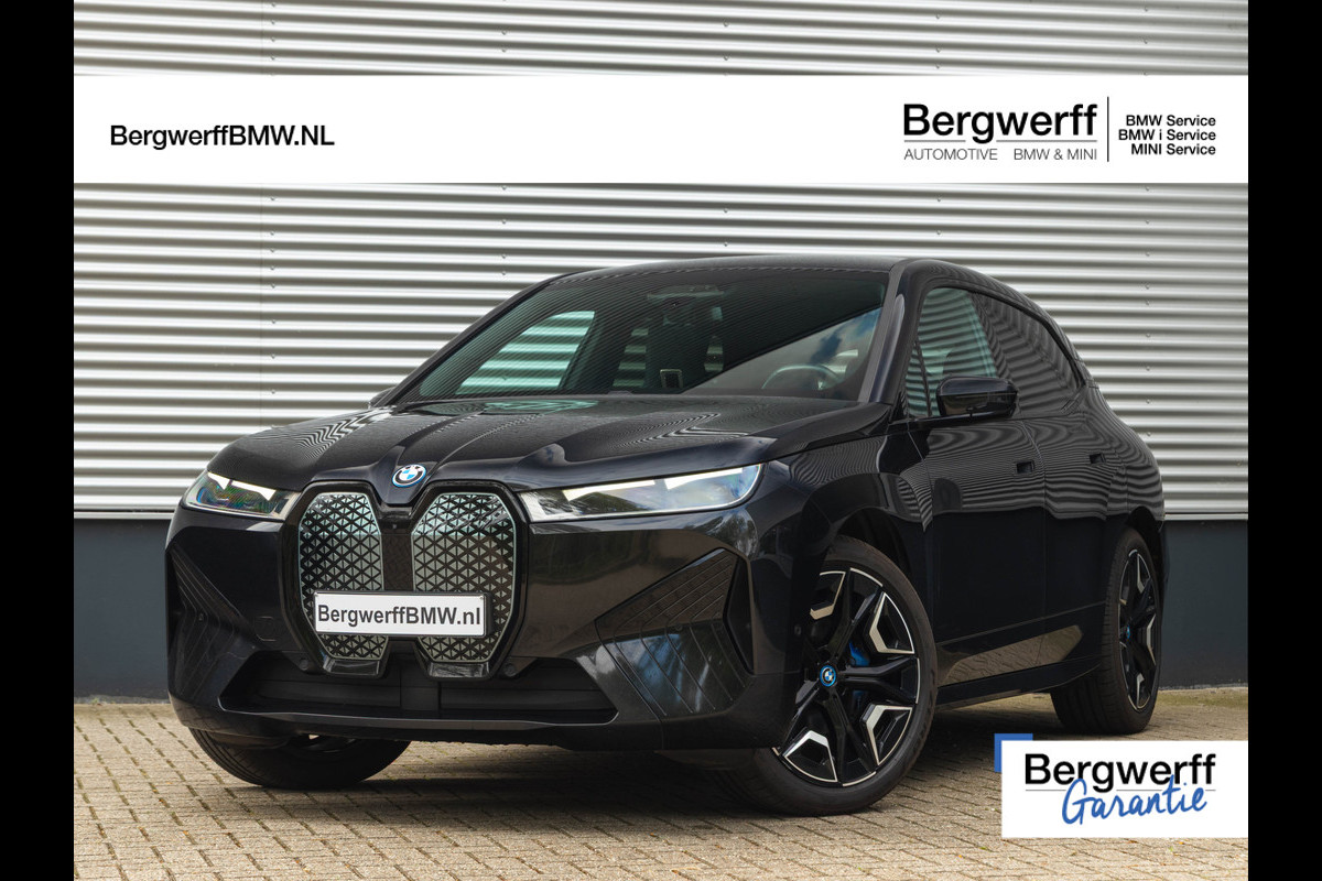 BMW iX xDrive50 - Luchtvering - Integral Active Steering - Driving Ass Prof BMW iX xDrive50 - Luchtvering - Integral Active Steering - Driving Ass Prof