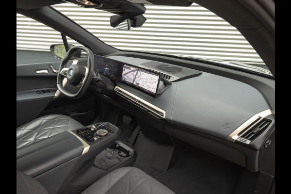 BMW iX xDrive50 - Luchtvering - Integral Active Steering - Driving Ass Prof