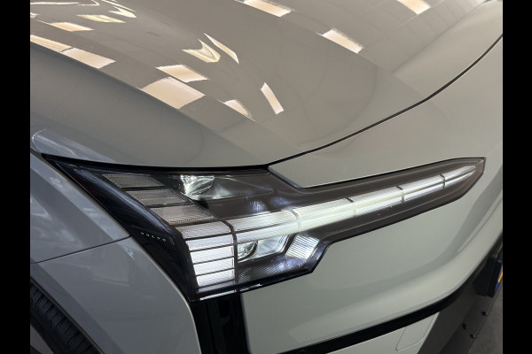Volvo EX30 Single Motor Extended Range Plus 69 kWh 19'lmv !! 2e Pinksterdag zijn wij geopend van 12.00 tot 17.00u !!