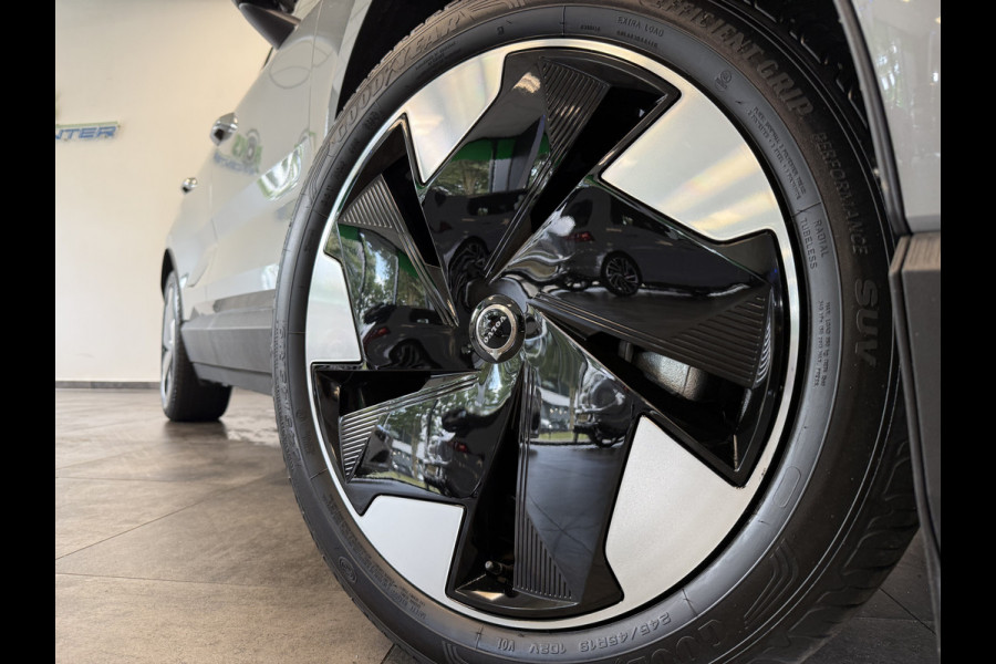 Volvo EX30 Single Motor Extended Range Plus 69 kWh 19'lmv !! 2e Pinksterdag zijn wij geopend van 12.00 tot 17.00u !!