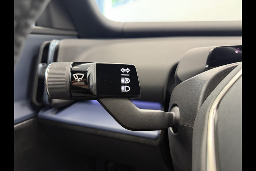 Volvo EX30 Single Motor Extended Range Plus 69 kWh 19'lmv !! 2e Pinksterdag zijn wij geopend van 12.00 tot 17.00u !!