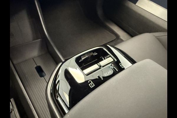 Volvo EX30 Single Motor Extended Range Plus 69 kWh 19'lmv !! 2e Pinksterdag zijn wij geopend van 12.00 tot 17.00u !!
