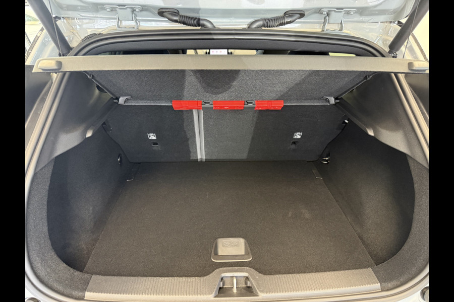 Volvo EX30 Single Motor Extended Range Plus 69 kWh 19'lmv !! 2e Pinksterdag zijn wij geopend van 12.00 tot 17.00u !!
