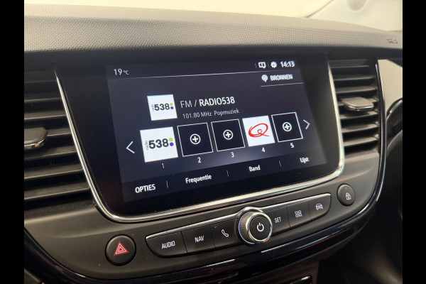 Opel Crossland X 1.2 Turbo 120 Jaar Edition Navigatie CruiseControl 17'lmv !! 2e Pinksterdag zijn wij geopend van 12.00 tot 17.00u !!