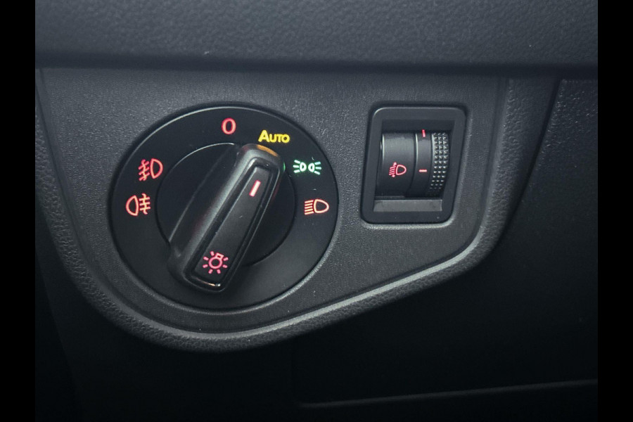 Volkswagen Polo 1.0 TSI Comfortline (NL-auto, Navi, Digitale Dash, Parkeersensoren, APP-Connect, Climate Con, Cruise Con, Etc)
