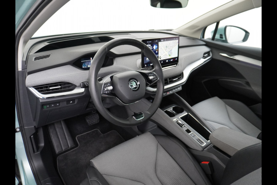 Škoda ENYAQ iV 80 Trekhaak Panodak Auto-Pilot Head-Up Display Apple Carplay Android Auto Adap.Cruise DAB Elek.Stoel+Memory+Verwarmd Navi Led-Ma Dynamic ChassisControl Climate Pack 2 Infotaiment Plus Klimaat Plus Family Comfort Pack Assistentie Keyless LMV 20" Grote Accu! 1e Eigenaar 1.000KG Trekgewicht! Zeer Compleet € 56.000 nieuw Grootste Aktieradius/accu pakket.