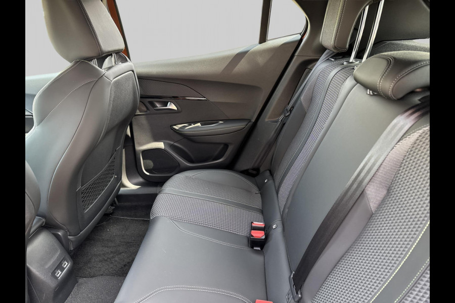 Peugeot e-2008 EV GT 50 kWh | 3 fase | 11 kW lader