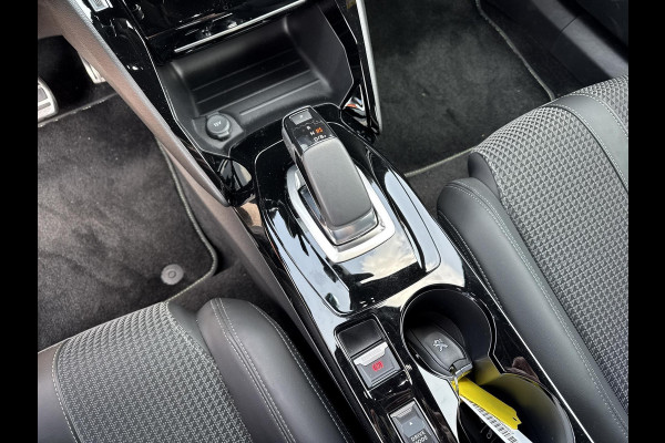 Peugeot e-2008 EV GT 50 kWh | 3 fase | 11 kW lader