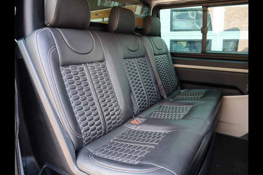 Volkswagen Transporter 2.0 TDI 204pk DSG L2 DC - Highline - LED - Leder - L+R Schuif