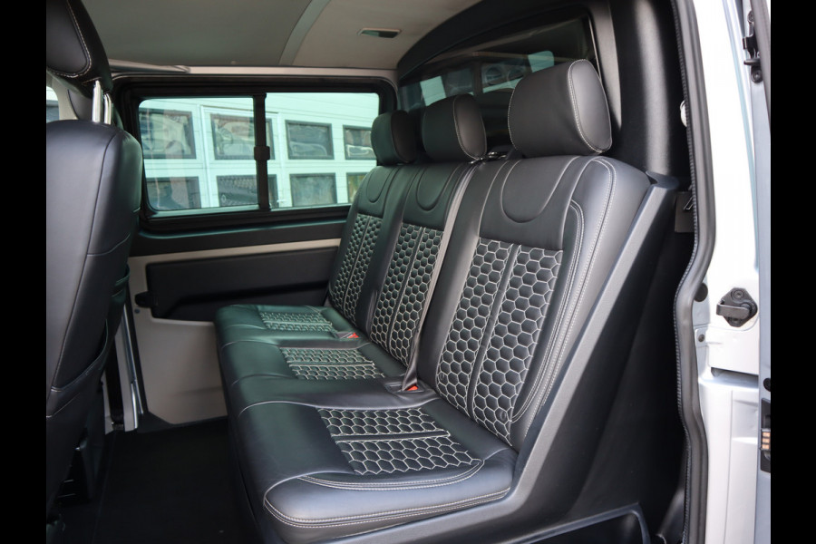 Volkswagen Transporter 2.0 TDI 204pk DSG L2 DC - Highline - LED - Leder - L+R Schuif