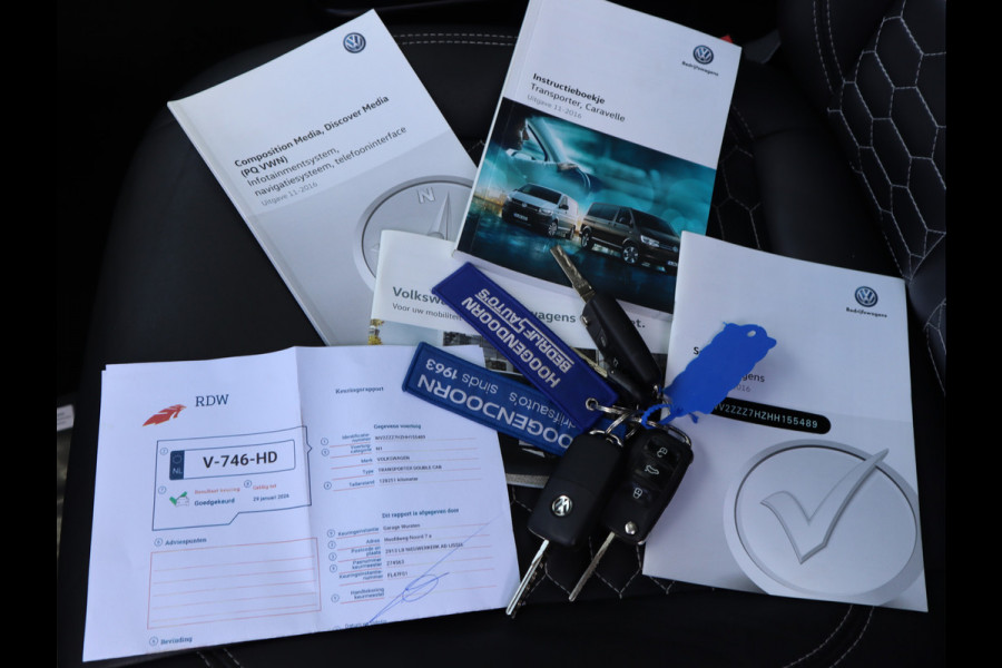 Volkswagen Transporter 2.0 TDI 204pk DSG L2 DC - Highline - LED - Leder - L+R Schuif