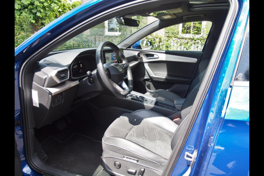 Seat Leon Sportstourer 1.4 TSI eHybrid PHEV FR | Panoramadak | Camera | Apple Carplay | Cruise Control | Sfeerverlichting |