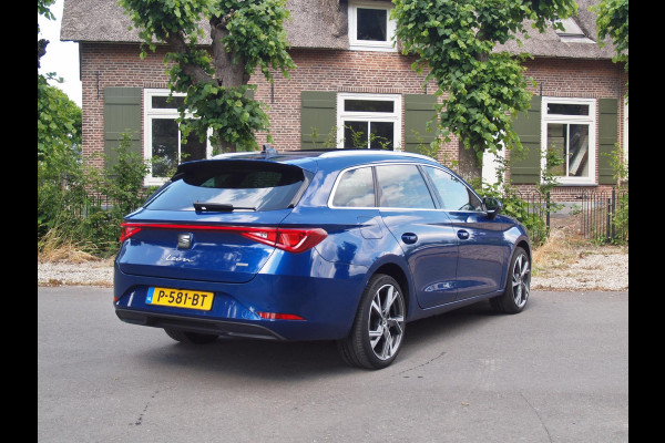 Seat Leon Sportstourer 1.4 TSI eHybrid PHEV FR | Panoramadak | Camera | Apple Carplay | Cruise Control | Sfeerverlichting |