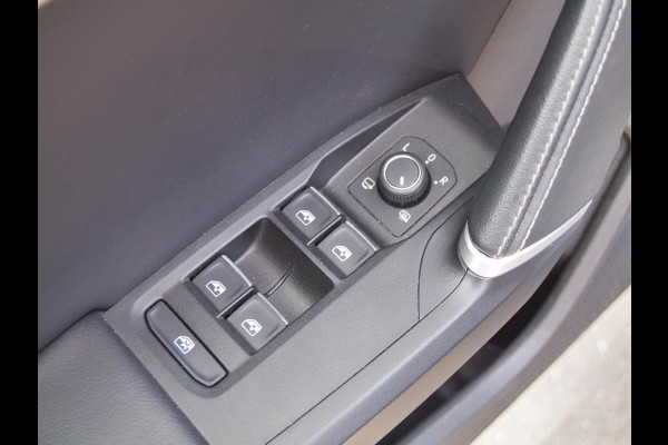 Seat Leon Sportstourer 1.4 TSI eHybrid PHEV FR | Panoramadak | Camera | Apple Carplay | Cruise Control | Sfeerverlichting |