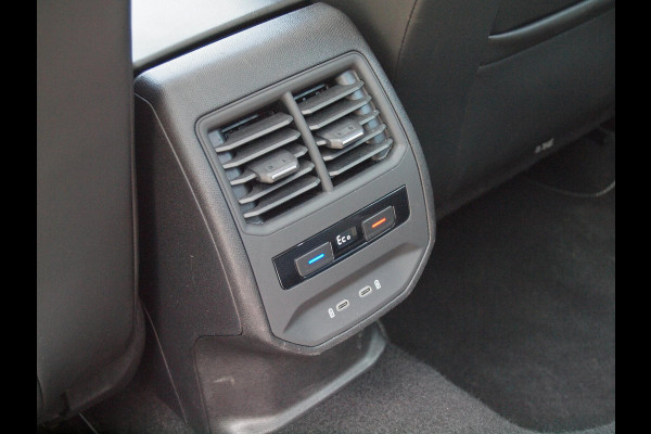 Seat Leon Sportstourer 1.4 TSI eHybrid PHEV FR | Panoramadak | Camera | Apple Carplay | Cruise Control | Sfeerverlichting |