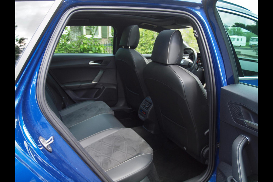 Seat Leon Sportstourer 1.4 TSI eHybrid PHEV FR | Panoramadak | Camera | Apple Carplay | Cruise Control | Sfeerverlichting |