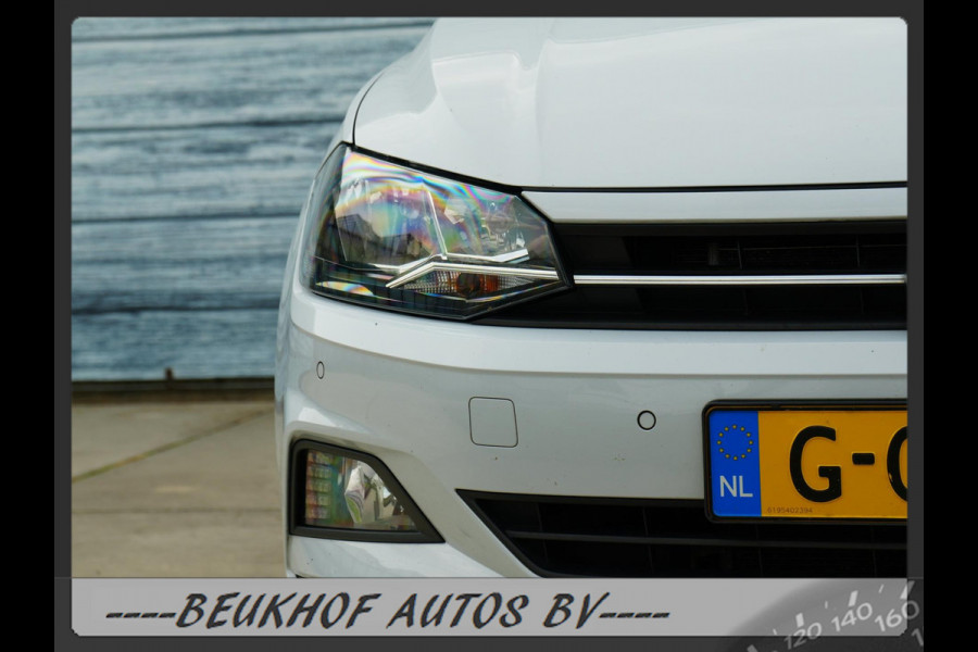 Volkswagen Polo 1.0 TSI Business Automaat Parkeersensor Nav