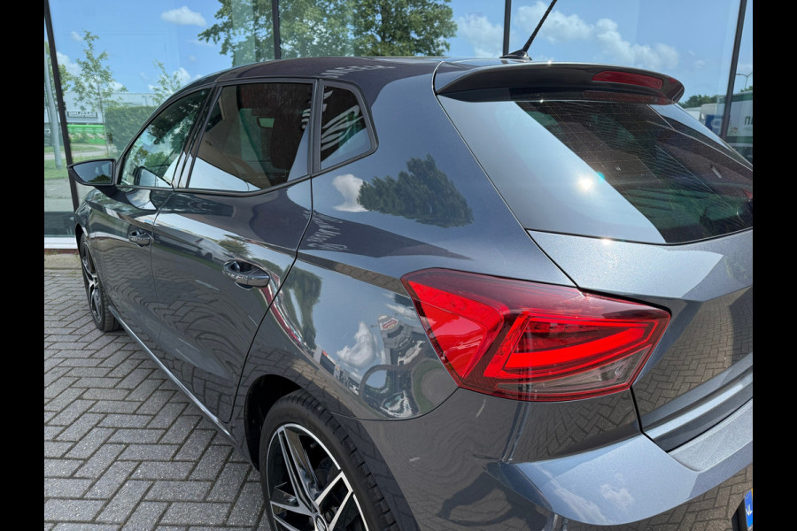 Seat Ibiza 1.0 TSI FR Business Intense - Navi - Climate - Parkeerhulp