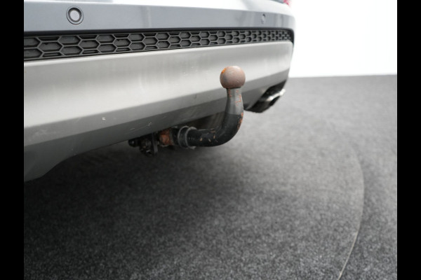 Hyundai Tucson 1.6 T-GDI Premium Automaat | Panodak | Lederen Sportstoelen Verwarmd | Trekhaak Afneembaar | Apple Carplay | Navigatie | Cruise Control | Climate Control | Camera | L.M. 19" |