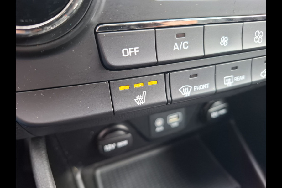 Hyundai Tucson 1.6 T-GDI Premium Automaat | Panodak | Lederen Sportstoelen Verwarmd | Trekhaak Afneembaar | Apple Carplay | Navigatie | Cruise Control | Climate Control | Camera | L.M. 19" |