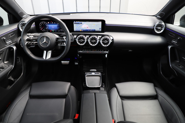 Mercedes-Benz A-Klasse 250e AMG Aut8 | 218PK | Pano | Head-up | Burmester | Memory | Sfeerverlichting | Multibeam | ACC | Stuurwielverwarming | Trekhaa Mercedes-Benz A-Klasse 250e AMG Aut8 | 218PK | Pano | Head-up | Burmester | Memory | Sfeerverlichting | Multibeam | ACC | Stuurwielverwarming | Trekhaa