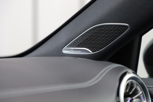 Mercedes-Benz A-Klasse 250e AMG Aut8 | 218PK | Pano | Head-up | Burmester | Memory | Sfeerverlichting | Multibeam | ACC | Stuurwielverwarming | Trekhaa Mercedes-Benz A-Klasse 250e AMG Aut8 | 218PK | Pano | Head-up | Burmester | Memory | Sfeerverlichting | Multibeam | ACC | Stuurwielverwarming | Trekhaa