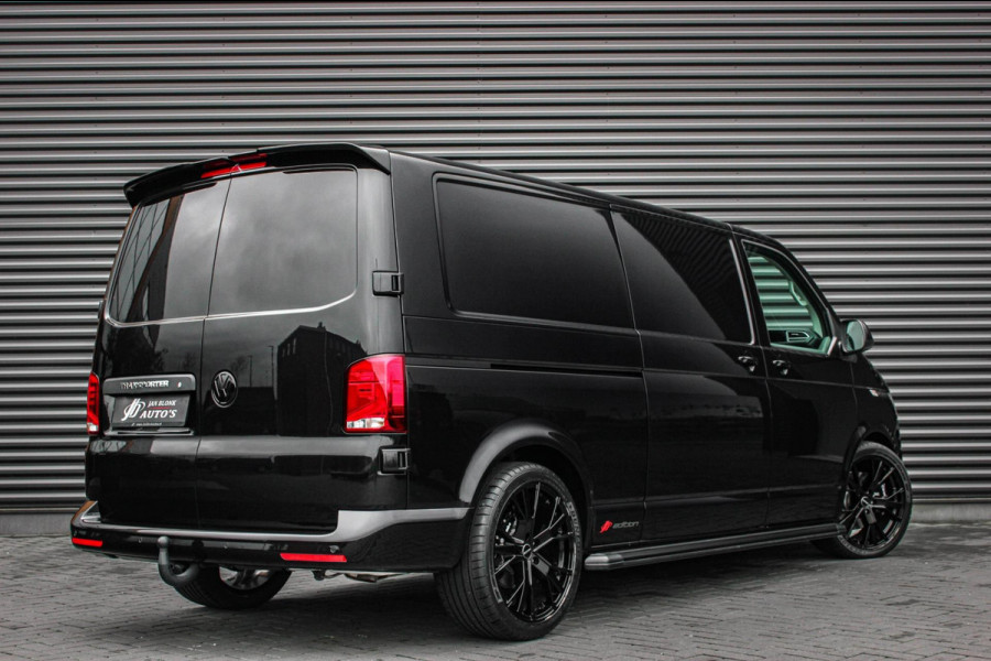 Volkswagen Transporter 2.0 TDI L2H1 150PK FULL BLACK / JB- EDITION / LEDEREN BEKLEDING / VERLAGINGSVEREN / APPLE CARPLAY / SPOILER