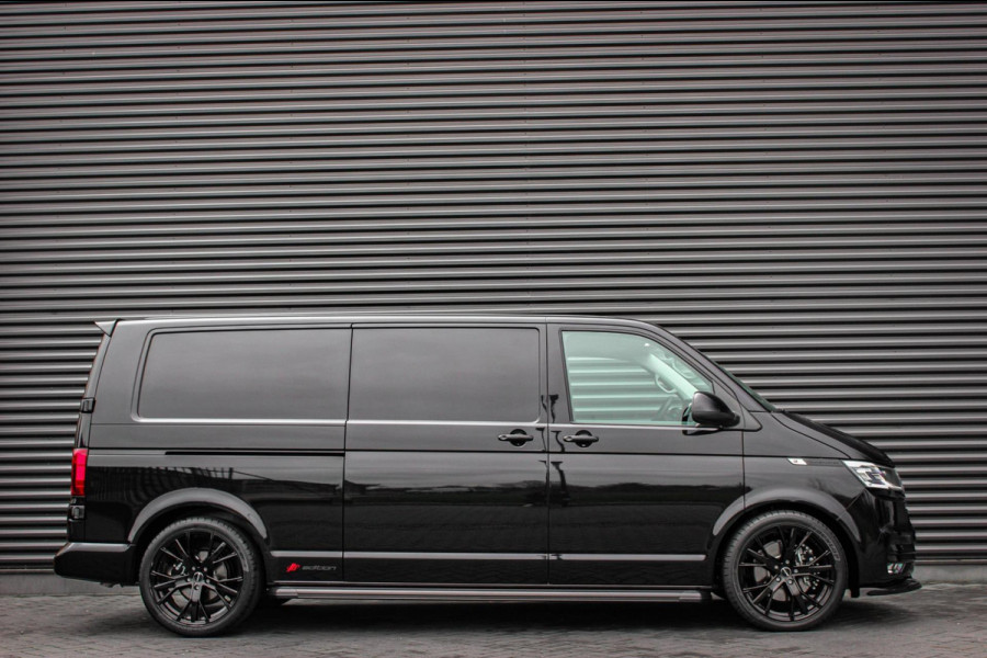 Volkswagen Transporter 2.0 TDI L2H1 150PK FULL BLACK / JB- EDITION / LEDEREN BEKLEDING / VERLAGINGSVEREN / APPLE CARPLAY / SPOILER