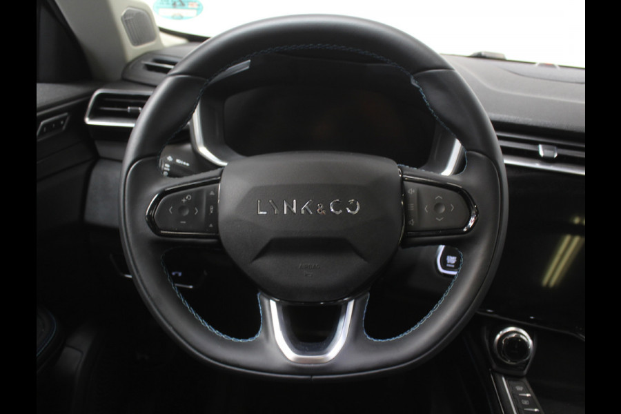 Lynk & Co 01 1.5 12 X OP VOORRAAD V.A. 40.000 KM | CARPLAY | 360CAMERA | DAB | PANODAK | LED | STOELVERW | ADAPCRUISE | WIFI |