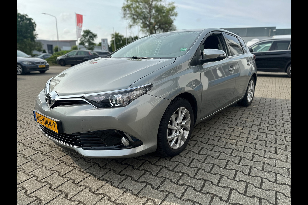 Toyota Auris 1.2T Dynamic Toyota Auris 1.2T Dynamic
