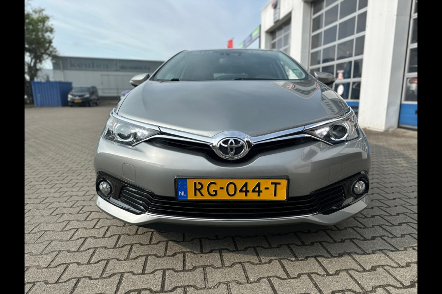 Toyota Auris 1.2T Dynamic