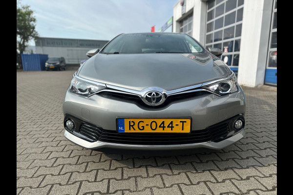 Toyota Auris 1.2T Dynamic
