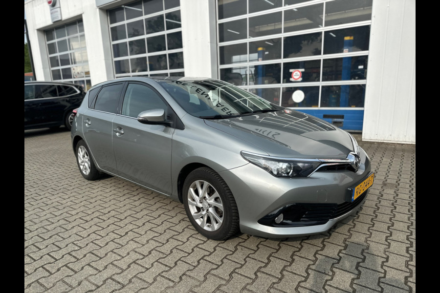 Toyota Auris 1.2T Dynamic