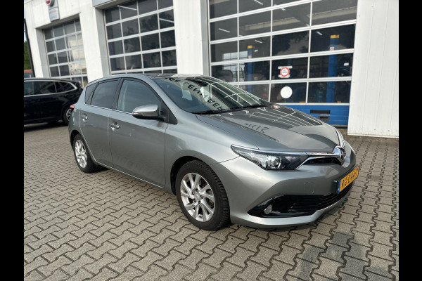 Toyota Auris 1.2T Dynamic