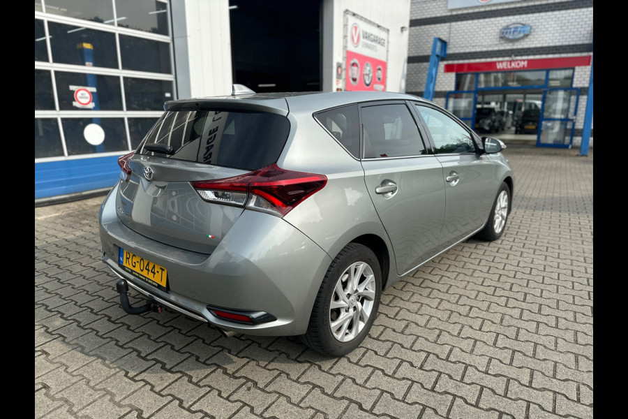 Toyota Auris 1.2T Dynamic