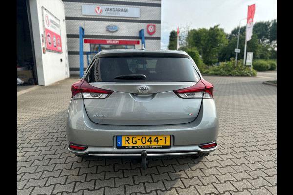 Toyota Auris 1.2T Dynamic