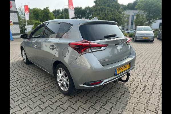 Toyota Auris 1.2T Dynamic