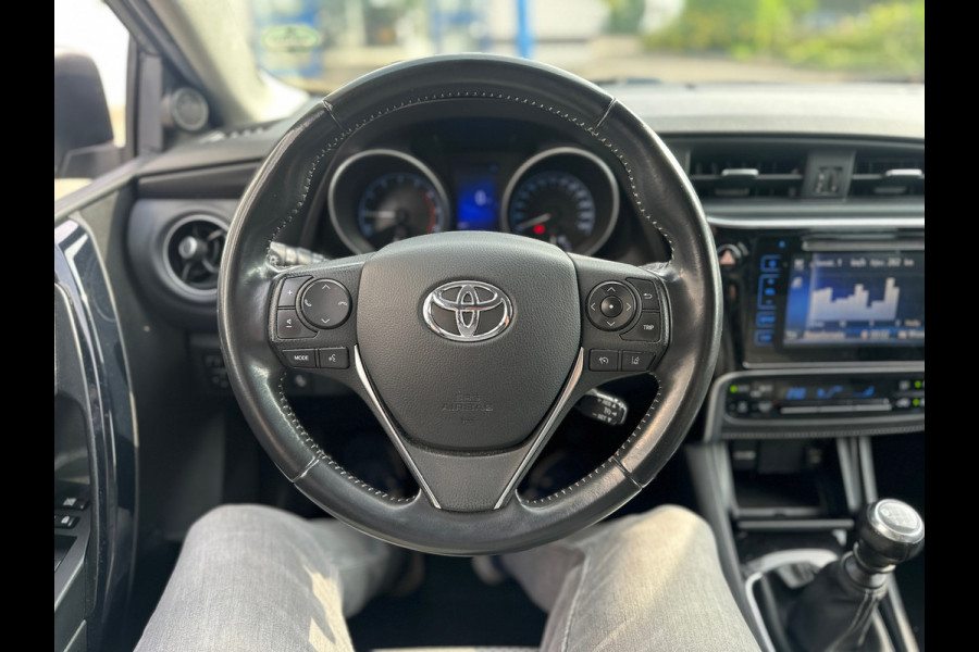 Toyota Auris 1.2T Dynamic