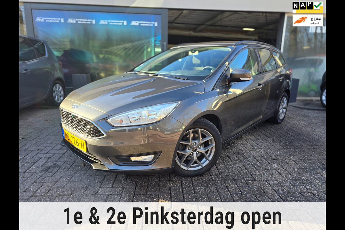 Ford FOCUS Wagon 1.0 Lease Edition | 2E EIGENAAR | 12MND GARANTIE | NAVI | CRUISE | LMV | PDC | Ford FOCUS Wagon 1.0 Lease Edition | 2E EIGENAAR | 12MND GARANTIE | NAVI | CRUISE | LMV | PDC |