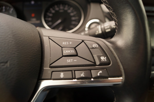 Nissan QASHQAI 1.3 DIG-T Bussines Edition -LEER-PANO-ECC-TREKHAAK-