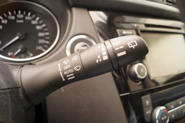 Nissan QASHQAI 1.3 DIG-T Bussines Edition -LEER-PANO-ECC-TREKHAAK-